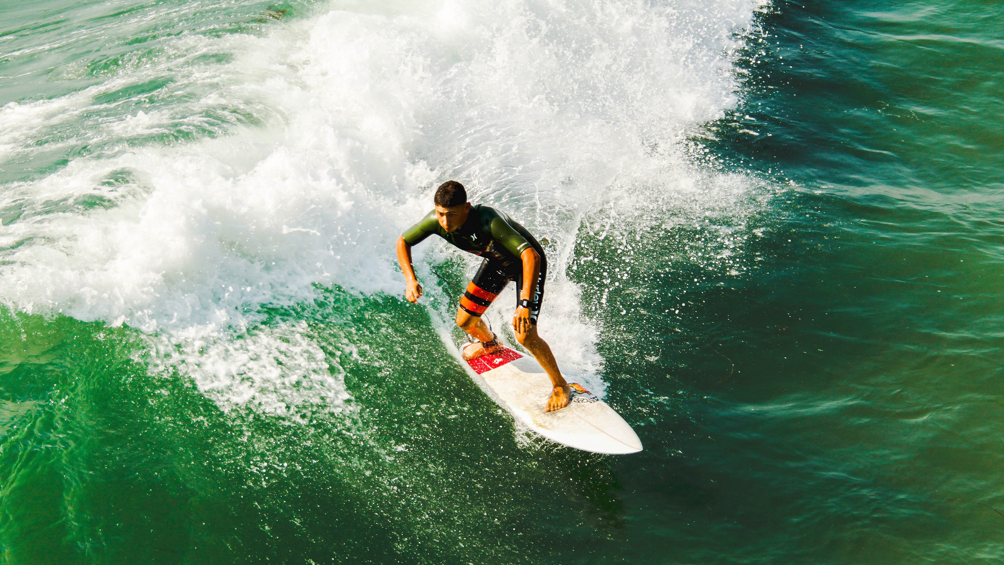 推动可持续发展的F1策略,可持续发展的推动力是什么